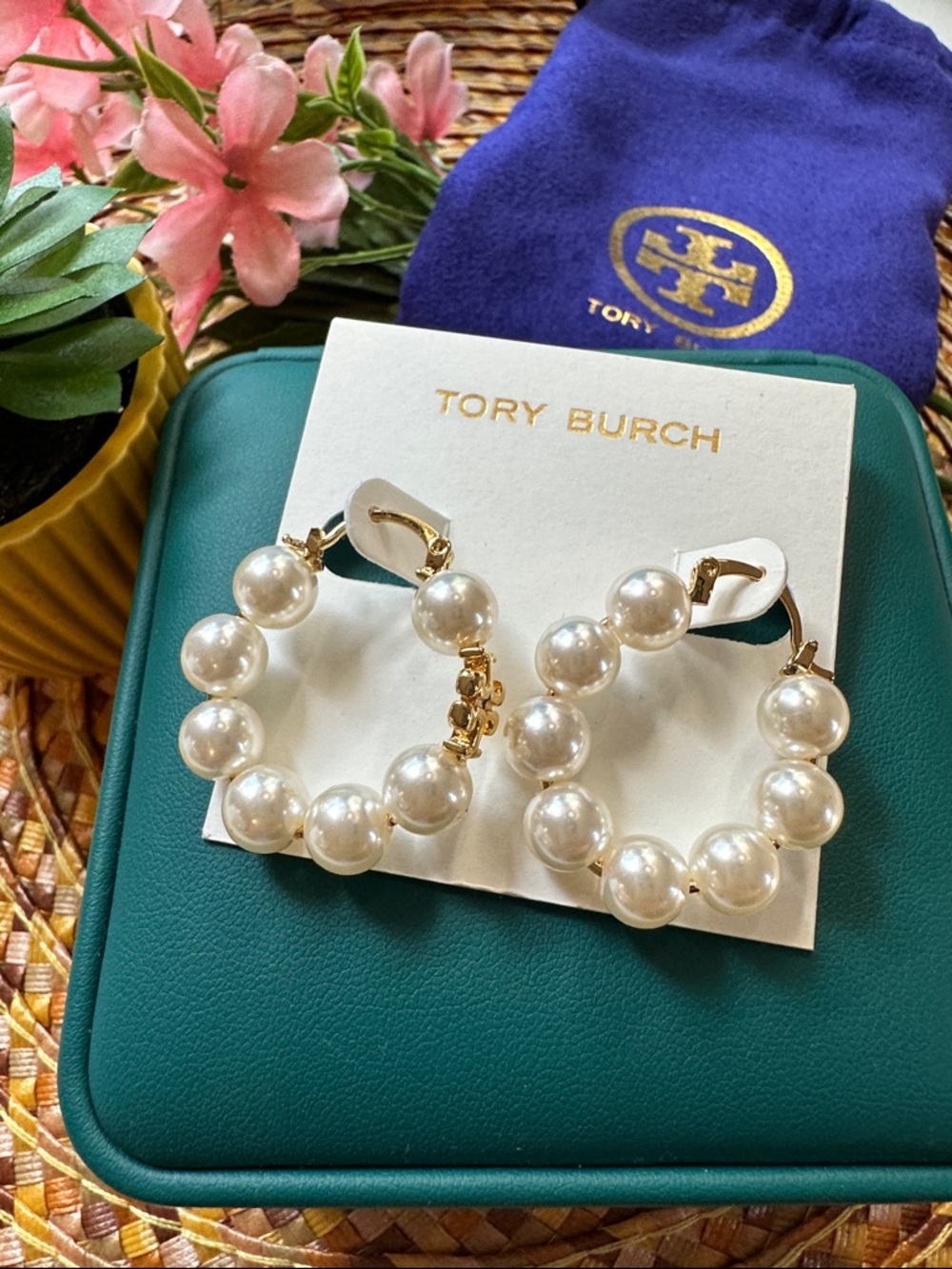 Tory Burch Pearl Hoop Earrings in White and Gold-Tone